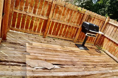 Exterior - 6421 Cedar Bend Ct #A, Mobile, AL 36608 photo 4 of 10