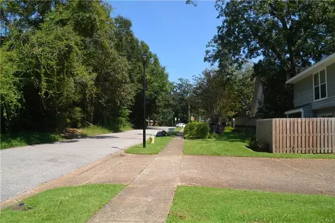 Exterior - 6421 Cedar Bend Ct #A, Mobile, AL 36608 photo 9 of 10