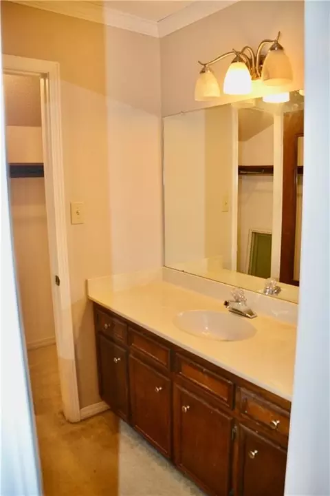 Bath - 6421 Cedar Bend Ct #A, Mobile, AL 36608 photo 1 of 2