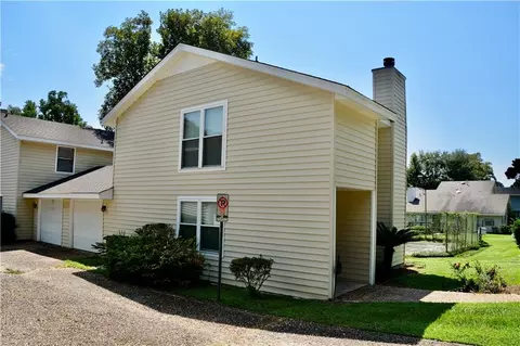 Exterior - 6421 Cedar Bend Ct #A, Mobile, AL 36608 photo 5 of 10