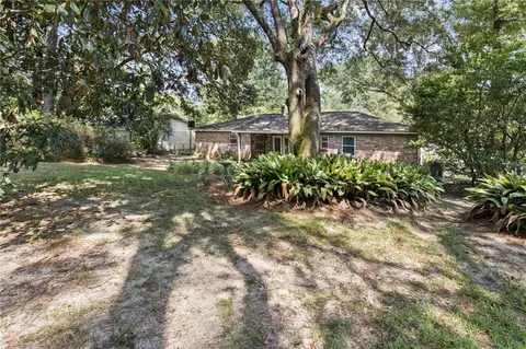 Exterior - 3058 Longleaf Dr, Mobile, AL 36693 photo 4 of 5