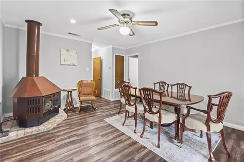 Dining - 3058 Longleaf Dr, Mobile, AL 36693 photo 1 of 2