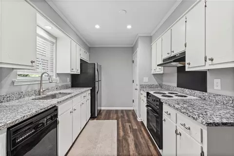 Kitchen - 3058 Longleaf Dr, Mobile, AL 36693 photo 1 of 1