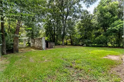 Exterior - 3105 Emogene St, Mobile, AL 36606 photo 2 of 4