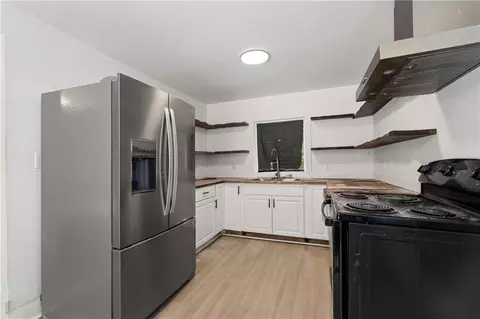 Kitchen - 3105 Emogene St, Mobile, AL 36606 photo 1 of 2