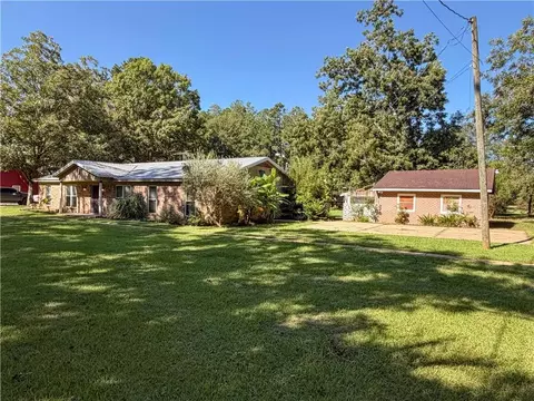 Exterior - 24975 County Road 54 E, Daphne, AL 36526 photo 3 of 15