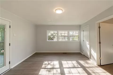 Living - 1014 Smith Ave, Mobile, AL 36605 photo 3 of 3