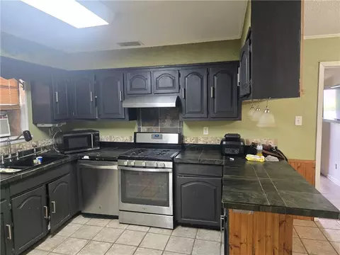 1713 Phillips Ln, Mobile, AL 36618 photo 4
