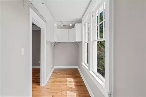 Entry Way - 114 Macy Pl, Mobile, AL 36604 photo 6 of 7
