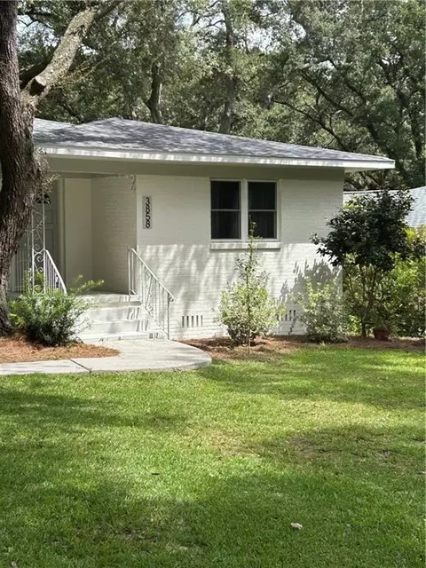 Exterior - 3858 Hillcrest Ln, Mobile, AL 36693 photo 10 of 18