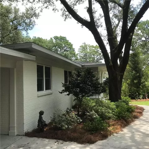 Exterior - 3858 Hillcrest Ln, Mobile, AL 36693 photo 6 of 18