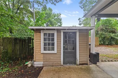 Exterior - 359 Pineview Ln W, Mobile, AL 36608 photo 5 of 7