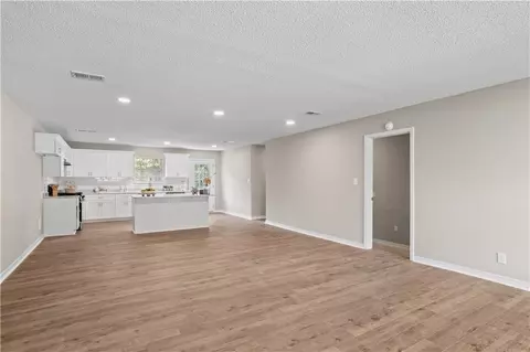 Living - 9451 Three Notch Rd, Theodore, AL 36582 photo 2 of 6