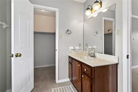 Bath - 7461 Creekwood Dr, Mobile, AL 36695 photo 2 of 5