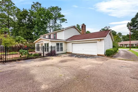 Exterior - 7461 Creekwood Dr, Mobile, AL 36695 photo 7 of 10