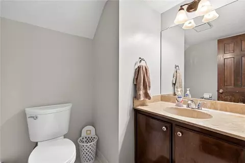 Bath - 7461 Creekwood Dr, Mobile, AL 36695 photo 5 of 5