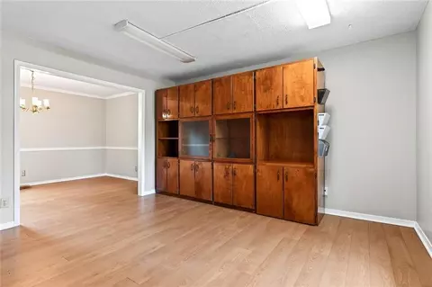 Living - 7461 Creekwood Dr, Mobile, AL 36695 photo 4 of 4