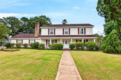 Exterior - 7461 Creekwood Dr, Mobile, AL 36695 photo 2 of 10