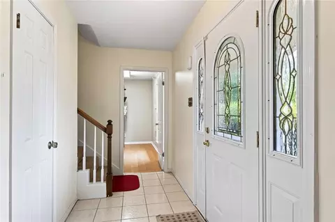 Entry Way - 7461 Creekwood Dr, Mobile, AL 36695 photo 1 of 3