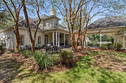 Exterior - 241 Suffolk Rd, Mobile, AL 36608 photo 3 of 7