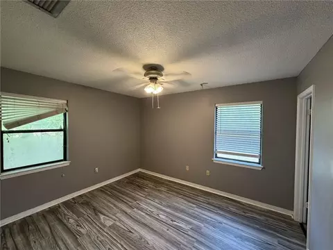 Bedroom - 512 5th Ave, Chickasaw, AL 36611 photo 3 of 4