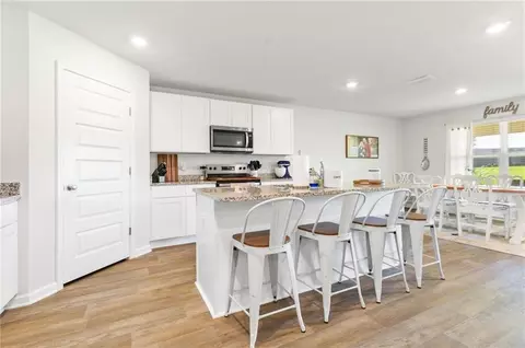 Kitchen - 11476 Elemis Dr, Daphne, AL 36526 photo 1 of 2