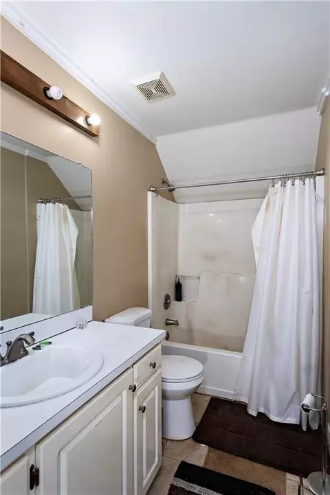 Bath - 5380 Todd Blvd, Mobile, AL 36619 photo 2 of 3