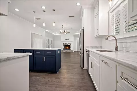 Kitchen - 3336 Deer Crest Dr, Mobile, AL 36695 photo 2 of 4