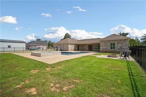 Exterior - 3336 Deer Crest Dr, Mobile, AL 36695 photo 9 of 10