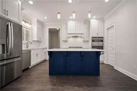 Kitchen - 3336 Deer Crest Dr, Mobile, AL 36695 photo 3 of 4