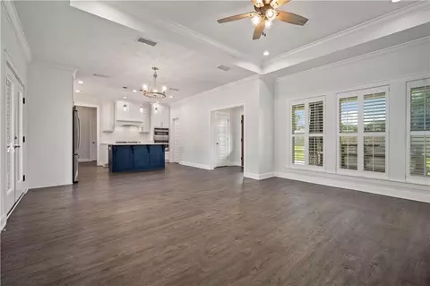 Living - 3336 Deer Crest Dr, Mobile, AL 36695 photo 3 of 4