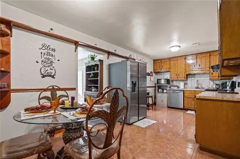 Kitchen - 1670 Peachtree Ln E, Mobile, AL 36618 photo 1 of 3