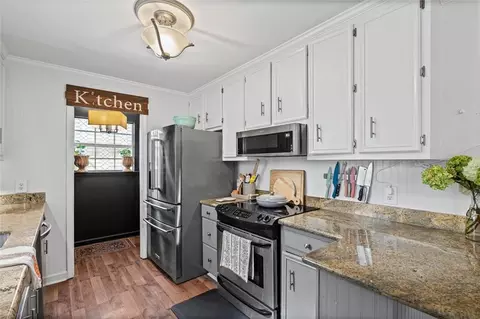 Kitchen - 221 Maplewood Loop, Daphne, AL 36526 photo 1 of 3