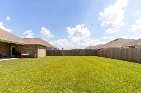 Exterior - 10439 Heritance Rd, Mobile, AL 36608 photo 7 of 11