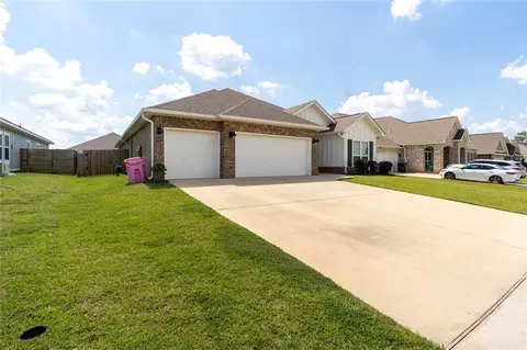 Exterior - 10439 Heritance Rd, Mobile, AL 36608 photo 2 of 11