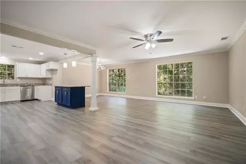 Living - 4316 David St, Mobile, AL 36609 photo 1 of 6