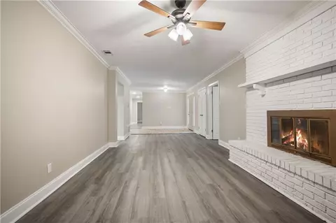 Living - 4316 David St, Mobile, AL 36609 photo 5 of 6
