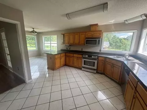Kitchen - 77 Oklahoma Dr, Mobile, AL 36608 photo 1 of 2