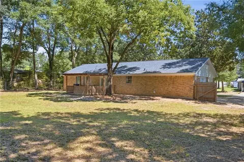 Exterior - 3250 Maudelayne Dr E, Mobile, AL 36693 photo 5 of 9