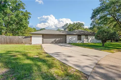 Exterior - 424 Hounds Run W, Mobile, AL 36608 photo 9 of 9