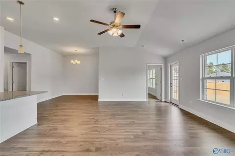 Living - 4319 E Alden Cir, Mobile, AL 36695 photo 3 of 3