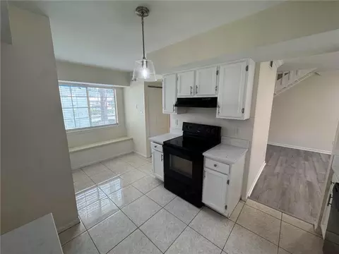 Kitchen - 6701 Dickens Ferry Rd #80, Mobile, AL 36608 photo 4 of 7