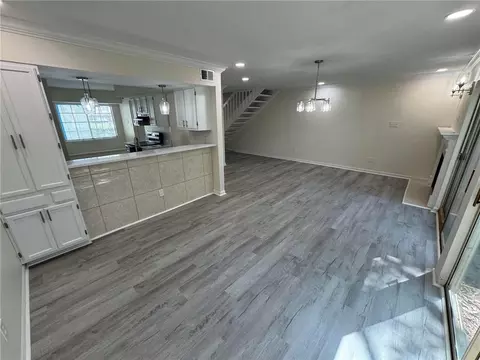 Living - 6701 Dickens Ferry Rd #80, Mobile, AL 36608 photo 4 of 4