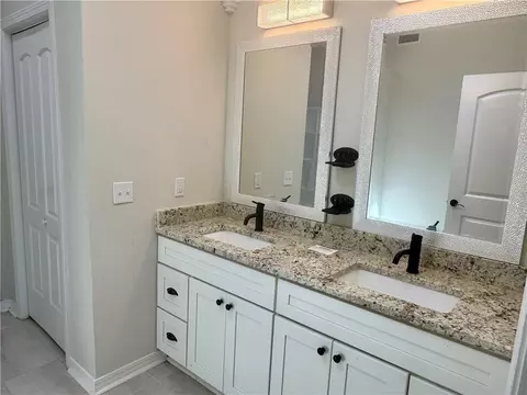 Bath - 4599 Clarendon Dr, Mobile, AL 36619 photo 3 of 6