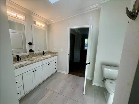 Bath - 4599 Clarendon Dr, Mobile, AL 36619 photo 6 of 6