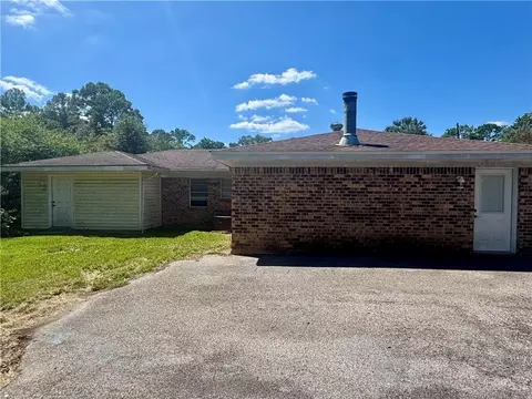 Exterior - 4599 Clarendon Dr, Mobile, AL 36619 photo 2 of 3