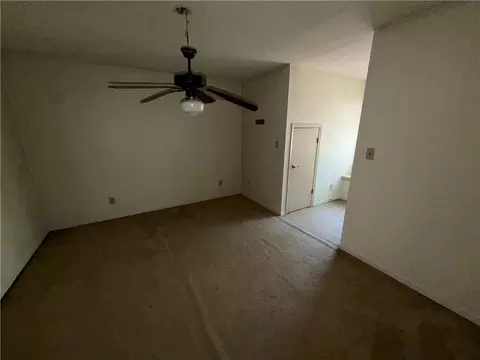 Living - 3412 Peyton Ct, Mobile, AL 36695 photo 2 of 3