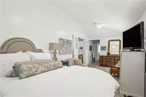 Bedroom - 4704 Oxford Dr, Mobile, AL 36618 photo 4 of 5