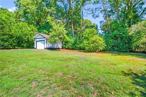 Exterior - 4704 Oxford Dr, Mobile, AL 36618 photo 7 of 7