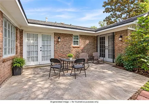 Exterior - 2270 Christopher Dr E, Mobile, AL 36609 photo 3 of 6
